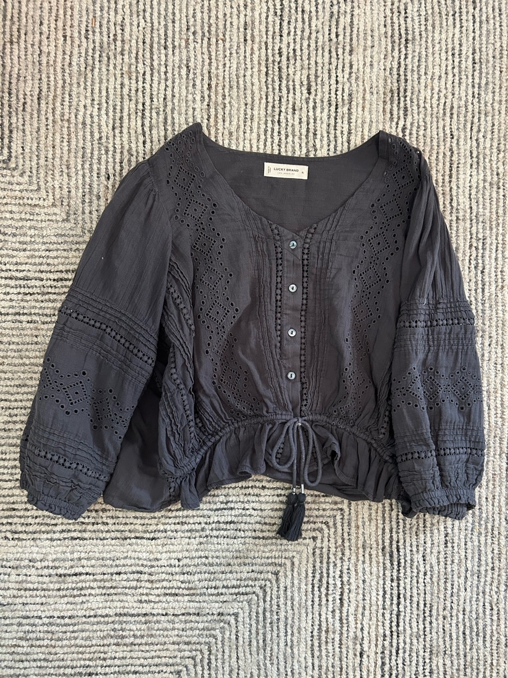 Lucky Brand Gray Eyelet Drawstring Peasant Top Boho Size XL